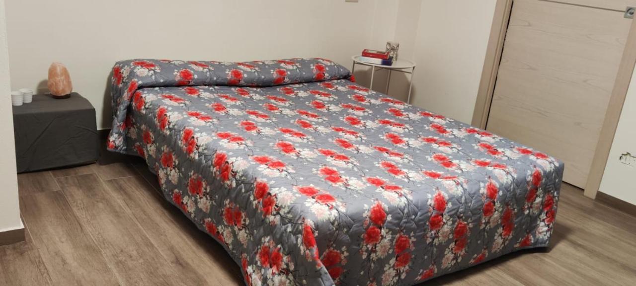 קסטלארו La Mocina Casa Vacanze מראה חיצוני תמונה