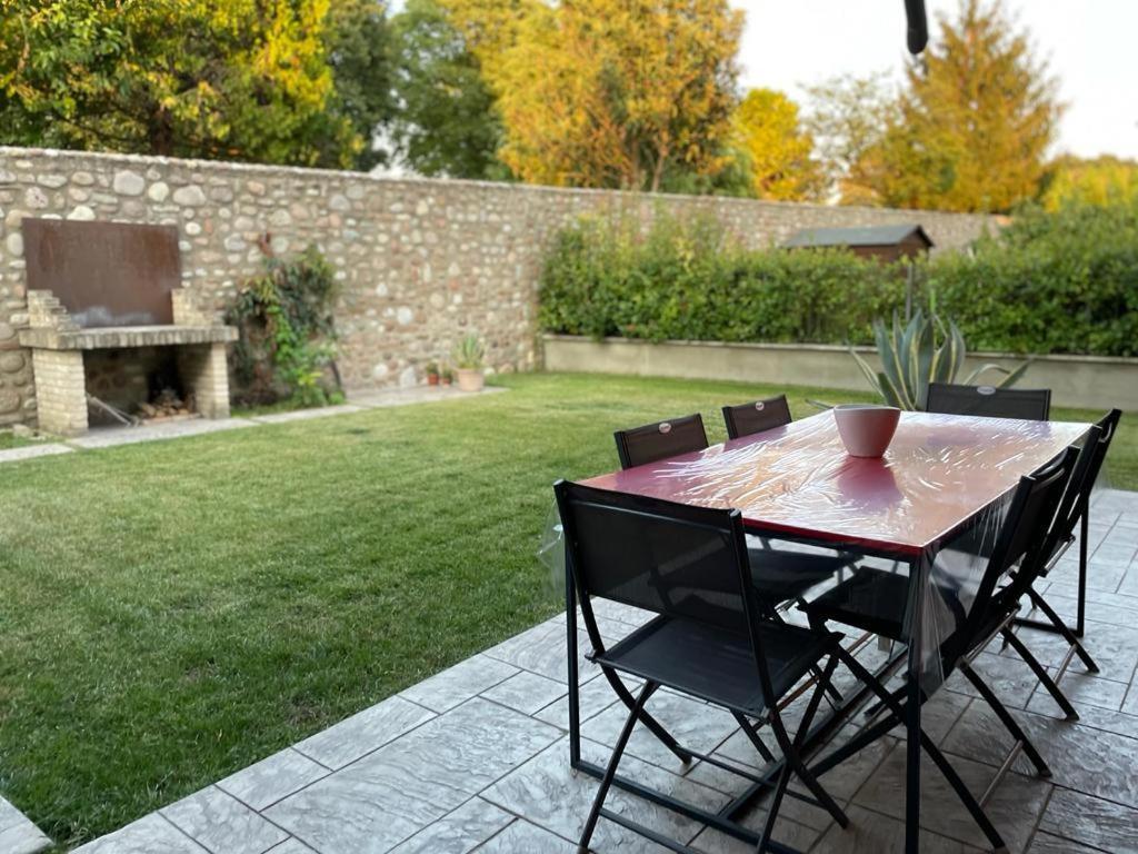 קסטלארו La Mocina Casa Vacanze מראה חיצוני תמונה